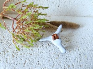 GEORGIA O’KEEFFE BROCHE