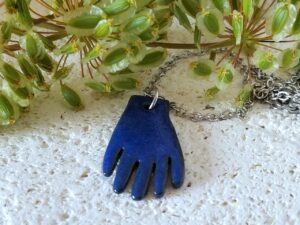 FRIDA COLLAR MANO